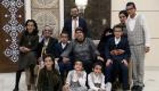 فيديو.. الإمارات تجمع شمل عائلتين يمنيتين يهوديتين بعد فراق 21 عاما