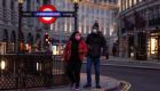 بريطانيا تترقب أسوأ أسابيع كورونا