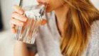 هل يؤثر شرب الماء على تحسين الجهاز المناعي؟
