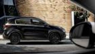 "نسخة سوداء" من كيا سبورتاج.. إطلالة مهيبة