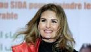 يسرا تدخل مرحلة الأمان مع كورونا.. ووائل الإبراشي يحتاج لبعض الوقت