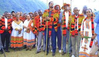 جانب من المشاركين في احتفال قومية جامو 