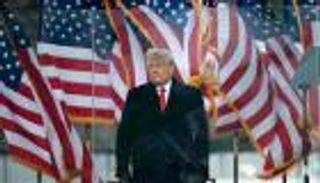 ترامب يطالب أنصاره بتجنب أعمال العنف