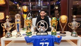 عمر خربين لاعب الهلال السعودي السابق