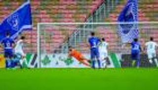 الدوري السعودي.. المعيوف والسومة ينقذان الهلال من فخ الأهلي