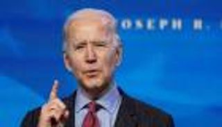 بايدن يستعرض خطة إنقاذ للتعامل مع الأزمات