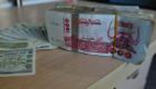 سعر الدولار واليورو في الجزائر اليوم الجمعة 15 يناير 2021.. ارتفاع وحيد