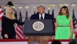 صناديق ترامب تغادر البيت الأبيض.. و"الحمام" مشكلة حراسة إيفانكا