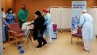 زيادة يومية قياسية بإصابات كورونا في إسبانيا