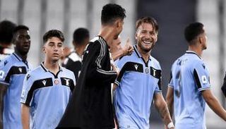 كريستيانو رونالدو نجم يوفنتوس وتشيرو إيموبيلي هداف لاتسيو