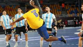 جواثير موفمبي لاعب الكونغو الديمقراطية