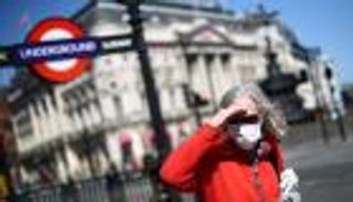 "سلالة مجهولة" تغلق جميع "ممرات السفر" في بريطانيا