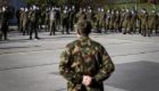 خدمة عسكرية من المنزل.. كورونا يغير شكل التجنيد في سويسرا