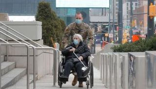 إصابات كورونا تتفاقم في الولايات المتحدة الأمريكية