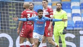 من مواجهة نابولي ضد فيورنتينا في الدوري الإيطالي