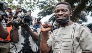 زعيم المعارضة في أوغندا بوبي وأين - أ.ف.ب