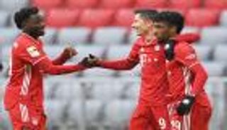 2020 لا تكفي.. ليفاندوفسكي القياسي يصحح مسار بايرن ميونيخ