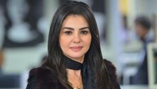 الفنانة دينا فؤاد