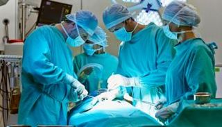 العملية الجراحية استغرقت 8 ساعات- أرشيفية