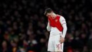 مسعود أوزيل وأرسنال.. وعد كاذب ورحيل غير مأسوف عليه