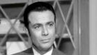 صلاح ذو الفقار.. ضحى بالطب والسلطة من أجل الفن و"الإرهابي" أنهى حياته