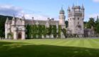 "بالمورال ستيت".. معلومات عن منزل الأمير ويليام وكيت ميدلتون السري