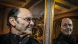 جان بيير البكري.. جزائري أضحك وأبكى الفرنسيين بـ"موهبة نادرة"