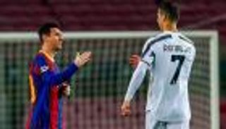 رونالدو VS ميسي.. من القائد الأفضل؟ لاعب يوفنتوس يجيب