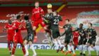 قمة عمى الألوان.. شكوى غريبة بعد مواجهة ليفربول ومانشستر يونايتد