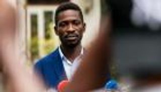 منع السفيرة الأمريكية بـ"القوة" من زيارة زعيم المعارضة بأوغندا