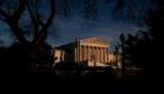  إخلاء مبنى المحكمة العليا الأمريكية بعد تهديد بوجود قنبلة