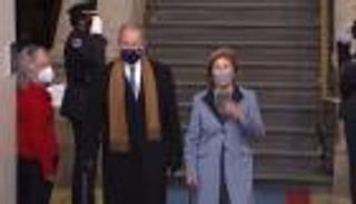 بوش وزوجته لورا يصلان الكابيتول لحضور حفل تنصيب بايدن