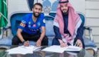 حدث ليلا.. الهلال يربط سلمان الفرج بعقد طويل