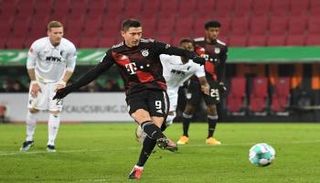 روبرت ليفاندوفسكي مهاجم بايرن ميونيخ