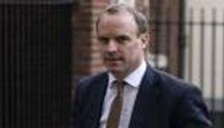 وزير خارجية بريطانيا في السودان دعما للانتقال السلمي