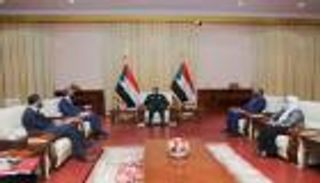 دعم للانتخابات والاقتصاد.. زيارة مهمة لوزير خارجية بريطانيا للسودان
