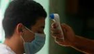 مسؤول مصري يعلن موعد انطلاق برنامج تطعيم كورونا