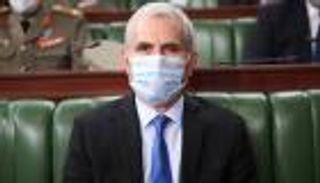 "ضيوف" وزير الدفاع التونسي يثيرون غضب "الأصليين"