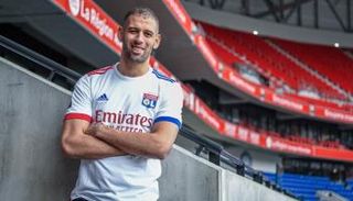 إسلام سليماني مهاجم ليون