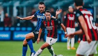 النجم الجزائري بن ناصر