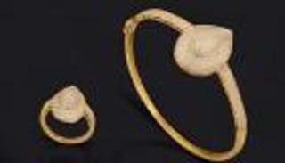 أسعار الذهب في مصر.. عيار 21 يهبط بعنف بعد مفاجأة الدولار 