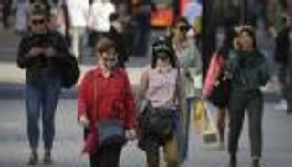 بريطانيا تعاقب منتهكي قواعد الإغلاق بزيادة الغرامة