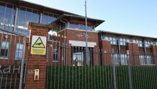 مدرسة "يسودي هاتوراه"