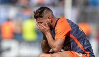 أندي ديلور مهاجم فريق مونبيلييه الفرنسي ومنتخب الجزائر