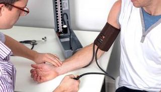  تمارين التمدد أكثر فاعلية من المشي السريع في خفض ضغط الدم المرتفع 