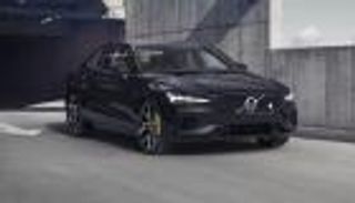 3 صور ترصد فخامة طراز فولفو S60 لعام 2021