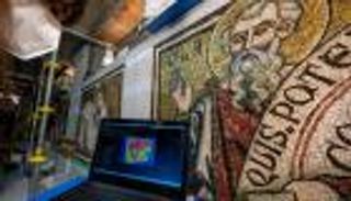 فلورنسا تفتح كاتدرائيتها للزوار وترمم فسيفساء المعمودية