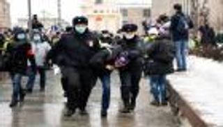 استدعاء الدبلوماسيين.. تحركات روسية ضد "استفزازات" أمريكا