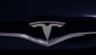 بعد أيام من تعيينه.. تسلا تطرد مهندس برمجيات بتهمة خطيرة