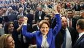 زعيمة "الخير" لأردوغان: السياسة الخارجية لا تدار في مؤتمرات الحزب